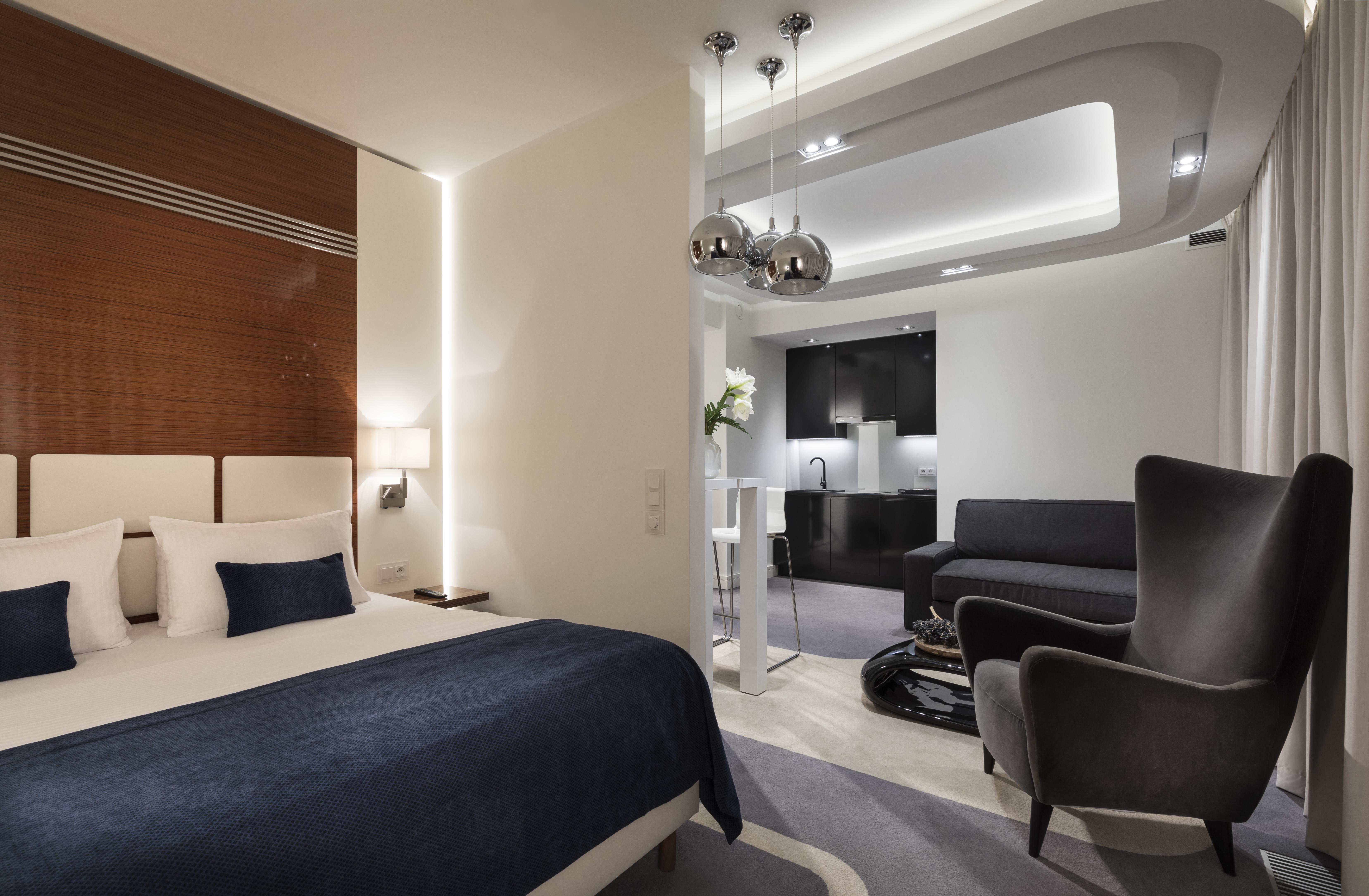 - Hotel, Conference & Sopot