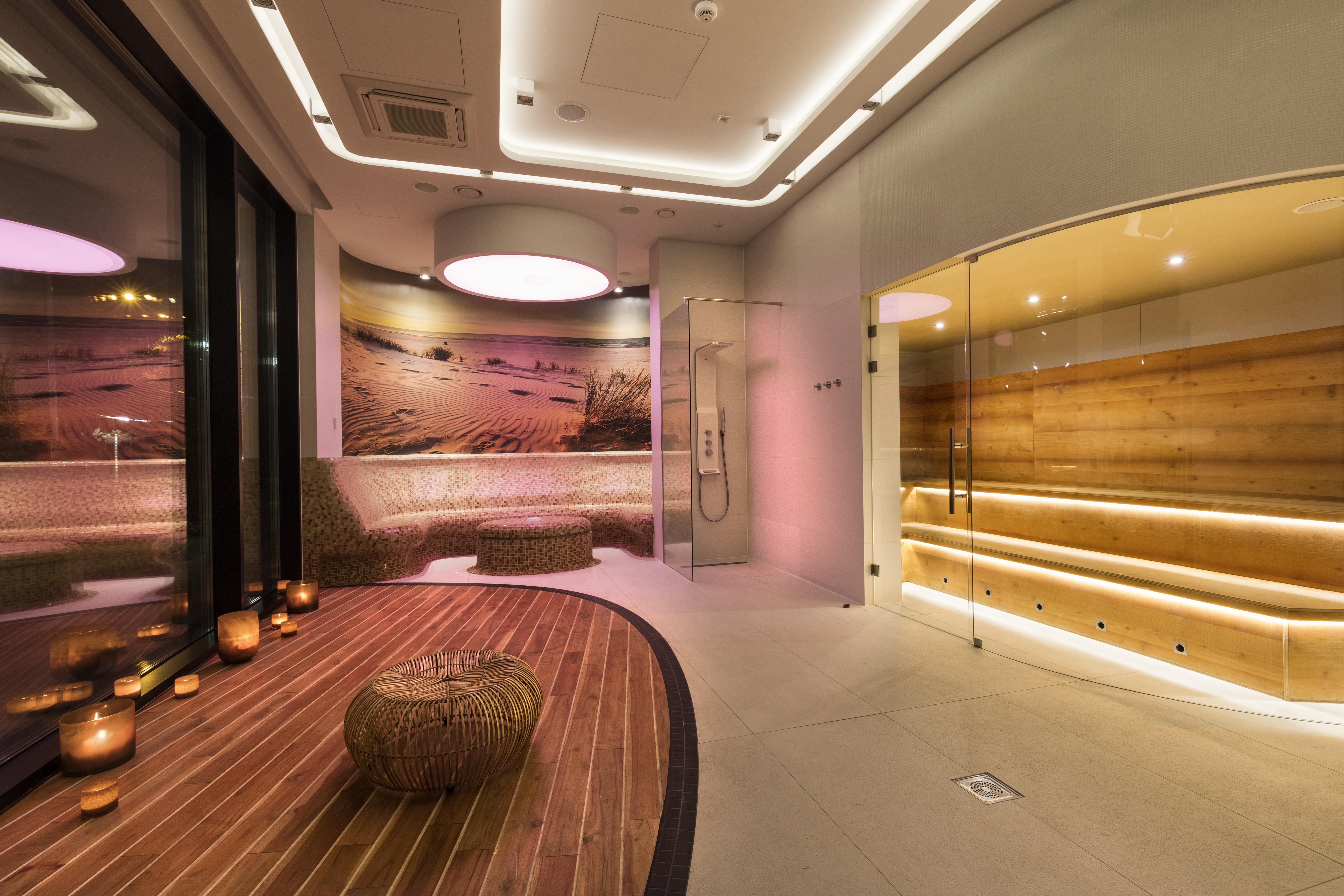 - Hotel, Conference &